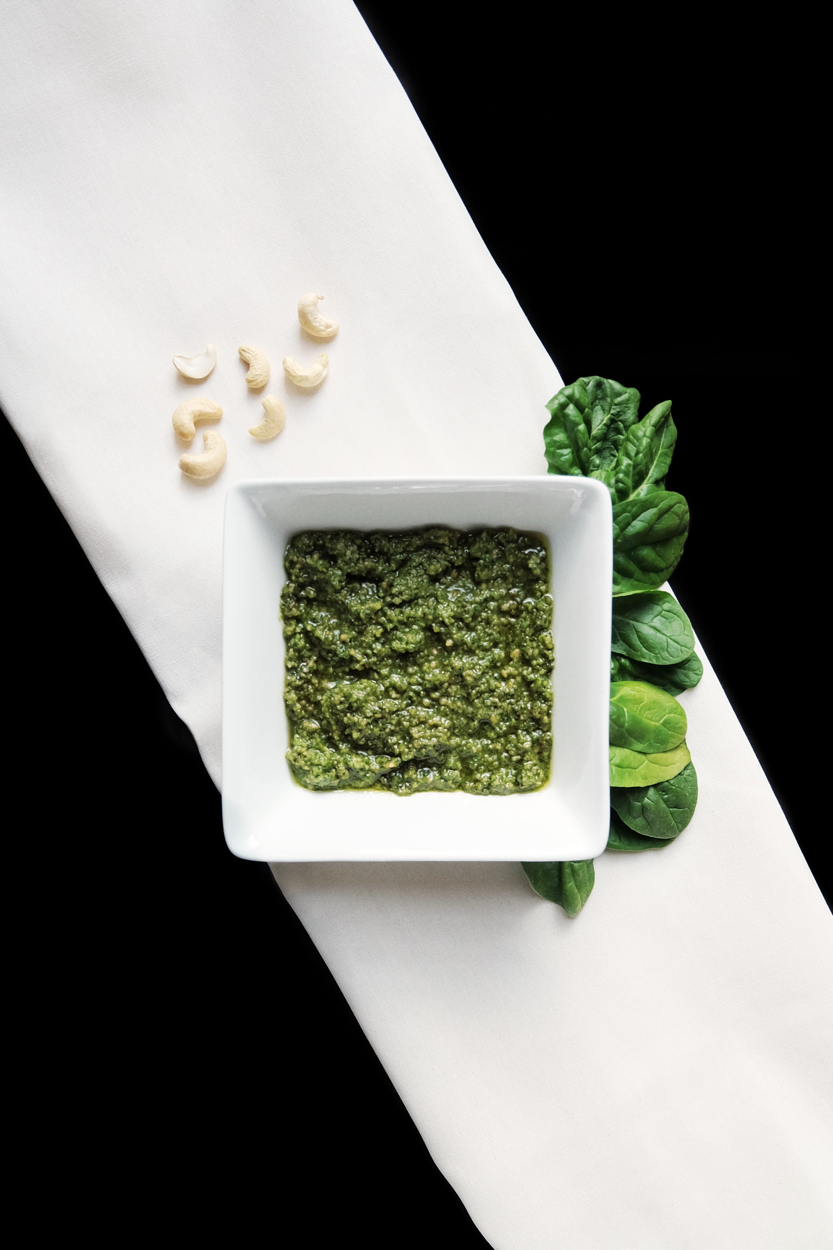 Cashew Basil Spirulina Pesto with Tracey Bennett